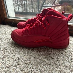 Jordan Retro 12 Gym Red size 8
